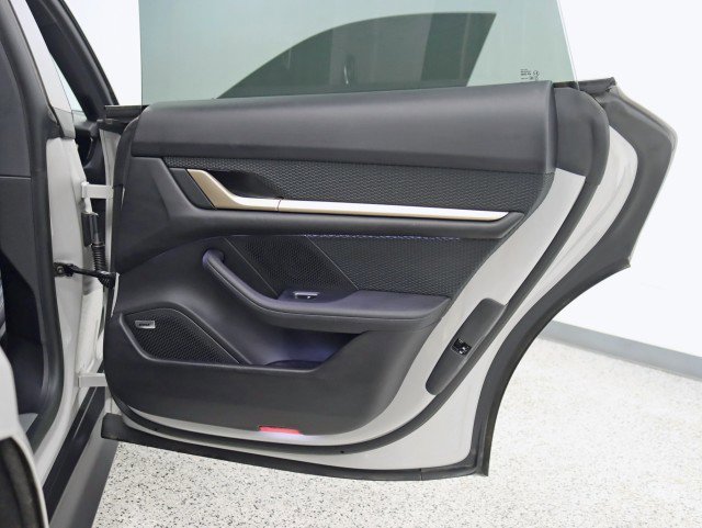 Used 2024 Porsche Taycan 4S image 40