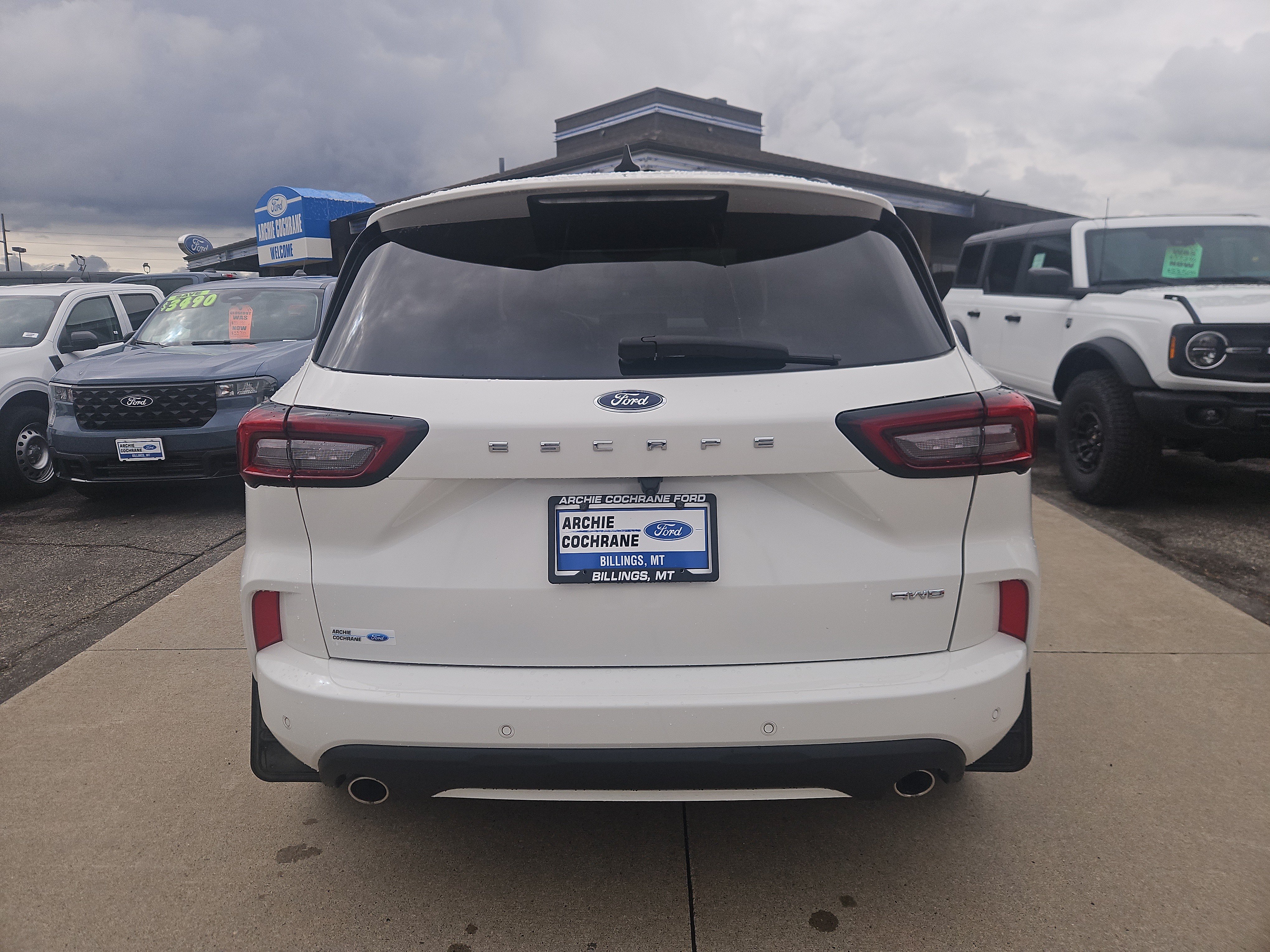 Used 2023 Ford Escape ST-Line Elite w/ Premium Technology Package AWD/4WD image 4