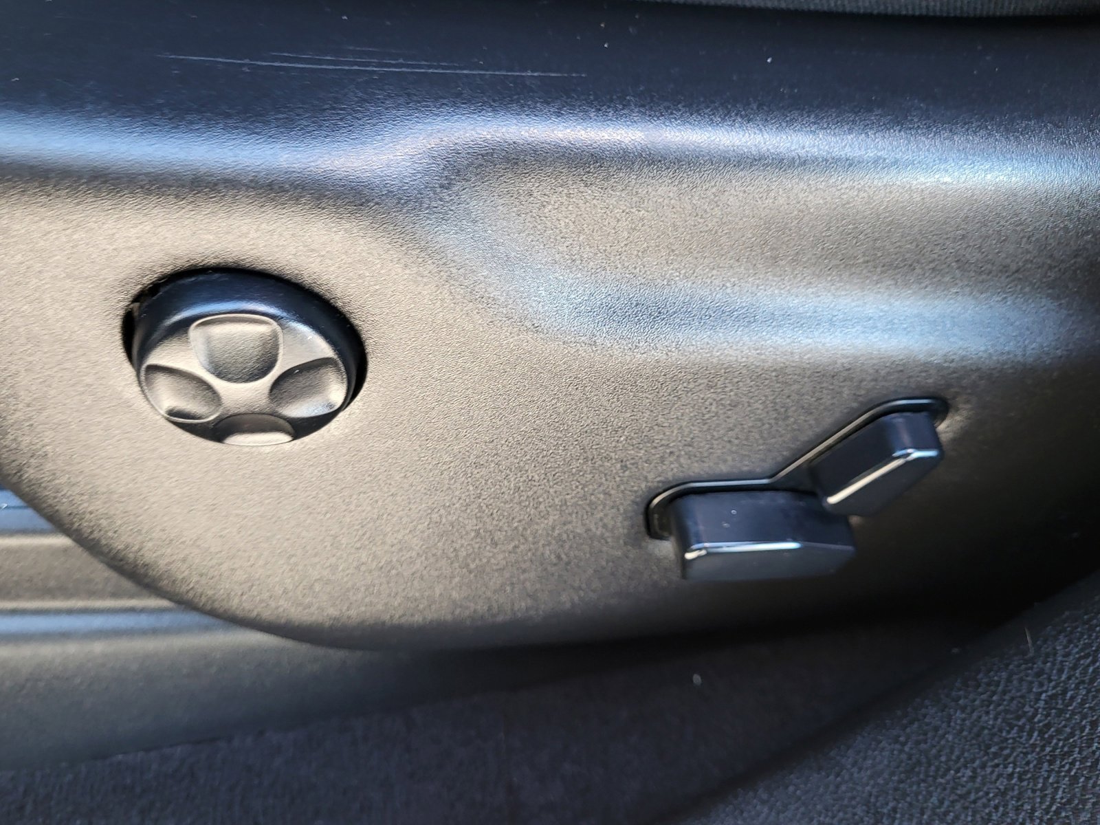 Used 2019 Jeep Grand Cherokee Laredo image 15