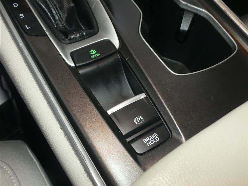 Used 2019 Honda Accord EX image 40