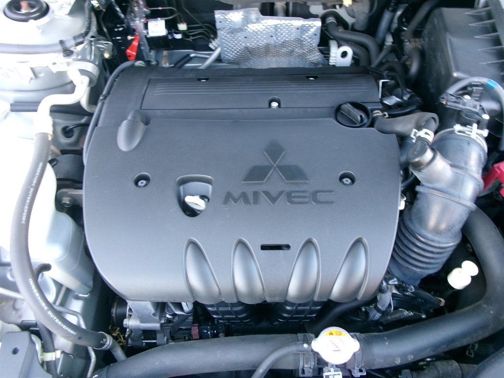 Used 2016 Mitsubishi Lancer ES image 43