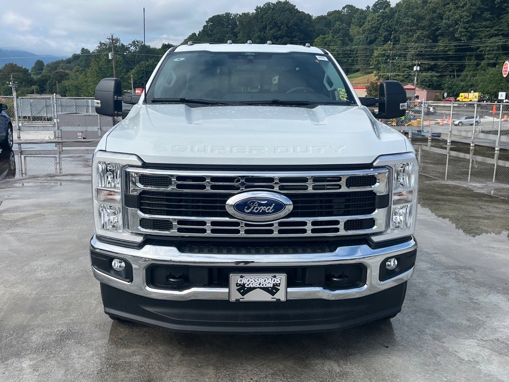 New 2026 Ford F350 XL w/ XL Chrome Package image 5