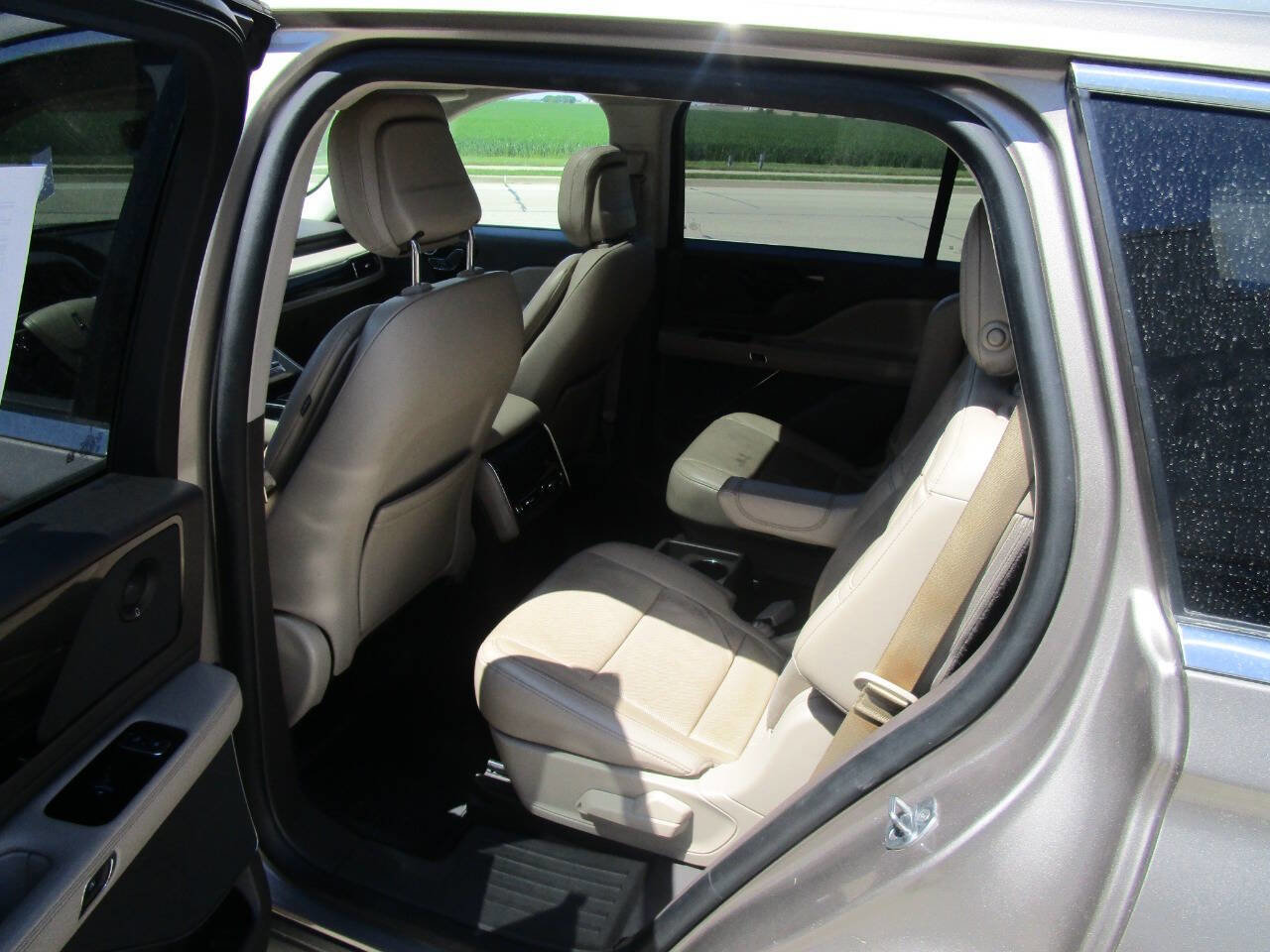 Used 2020 Lincoln Aviator Reserve w/ Equipment Group 201A AWD/4WD image 10