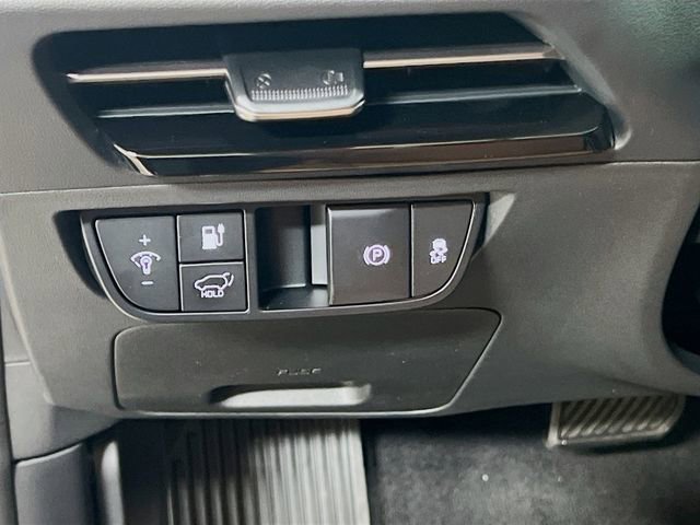 New 2025 Kia EV6 Wind image 10