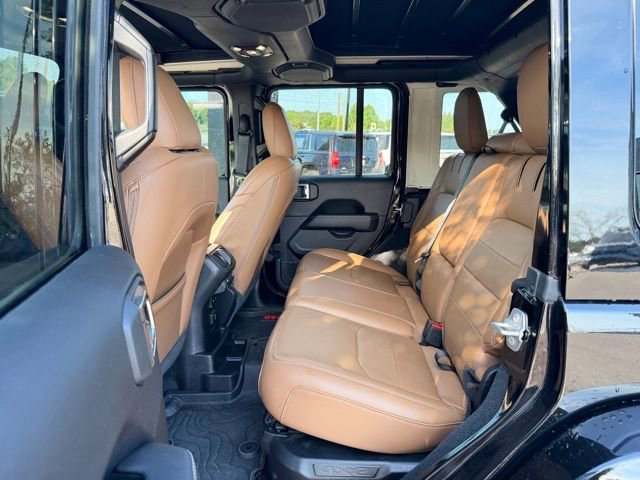 Used 2023 Jeep Wrangler Unlimited Sahara w/ Cold Weather Group image 14