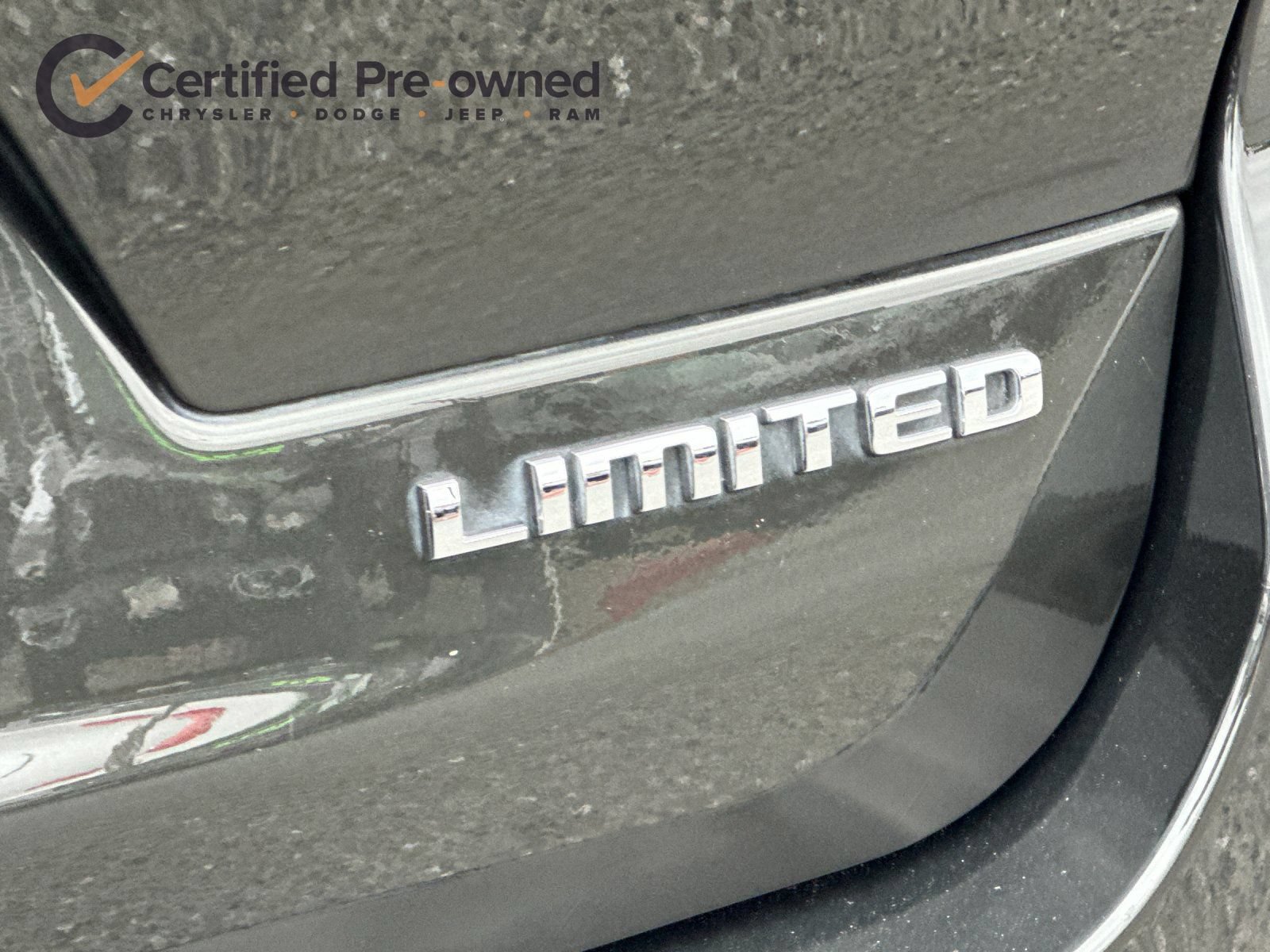 Used 2023 Jeep Grand Cherokee L Limited AWD/4WD image 29