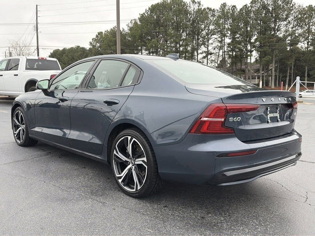 Used 2024 Volvo S60 B5 Core image 3