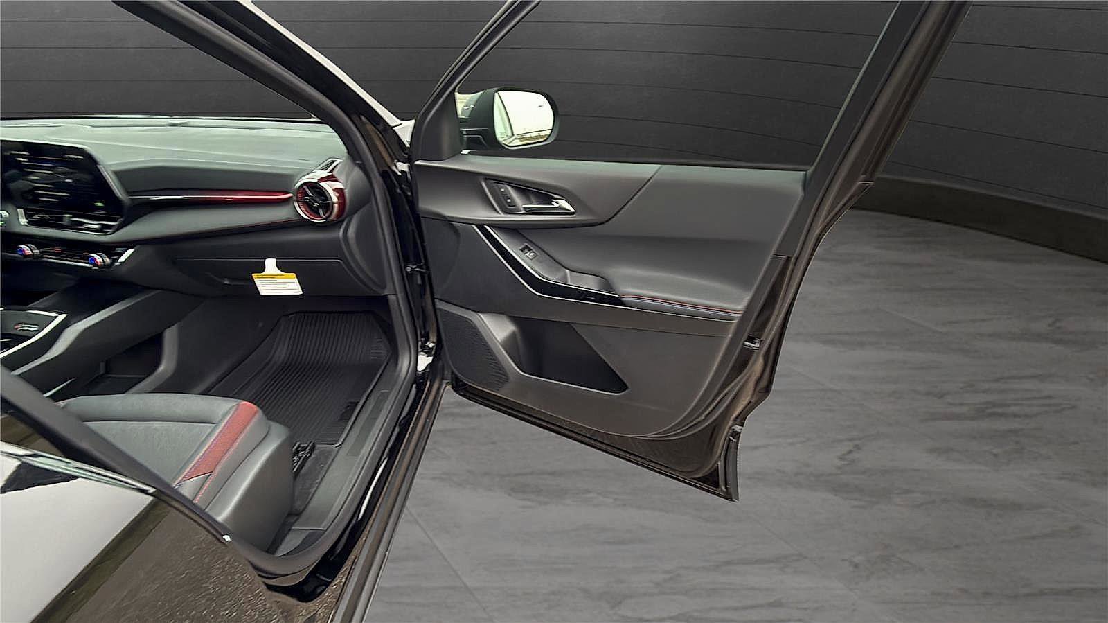 New 2026 Chevrolet Equinox RS w/ Safety and Technology Package image 28