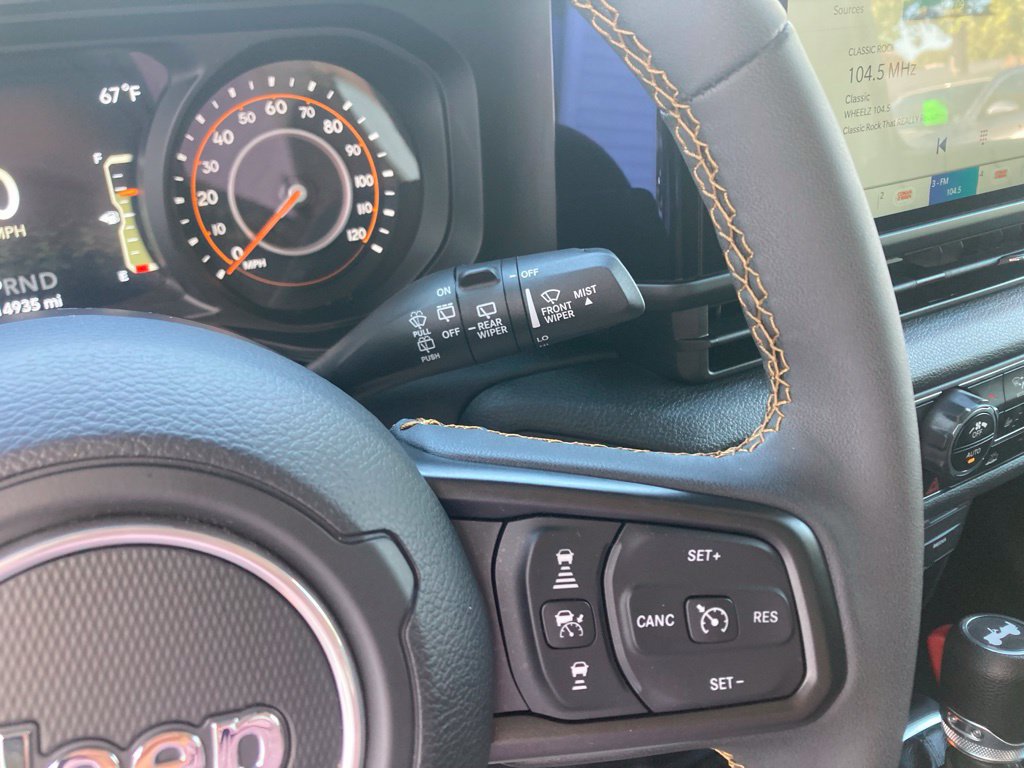 Used 2024 Jeep Wrangler Sport AWD/4WD image 21