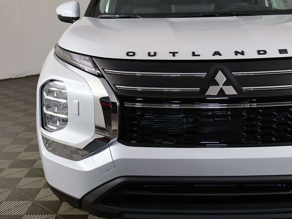 New 2026 Mitsubishi Outlander ES AWD/4WD image 13