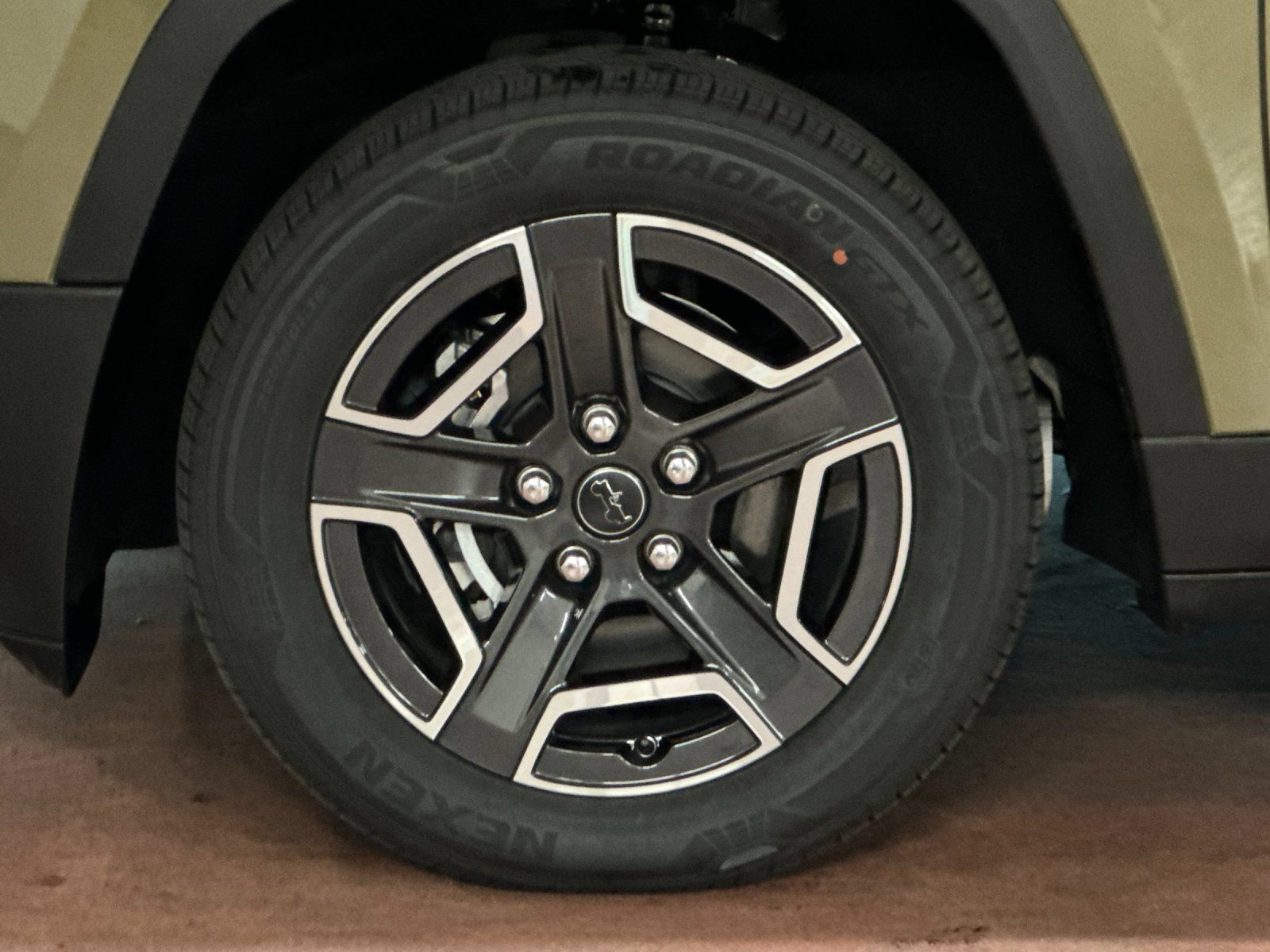 New 2026 Jeep Cherokee Limited AWD/4WD image 25