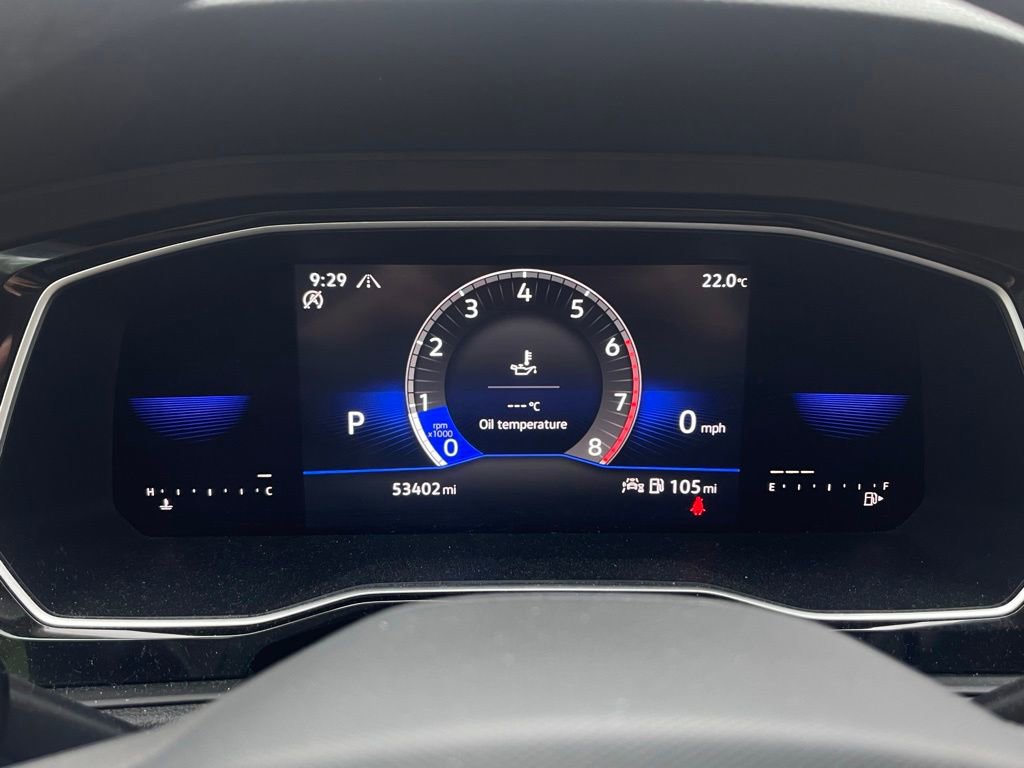 Used 2022 Volkswagen Jetta SE w/ Panoramic Sunroof Package FWD image 12