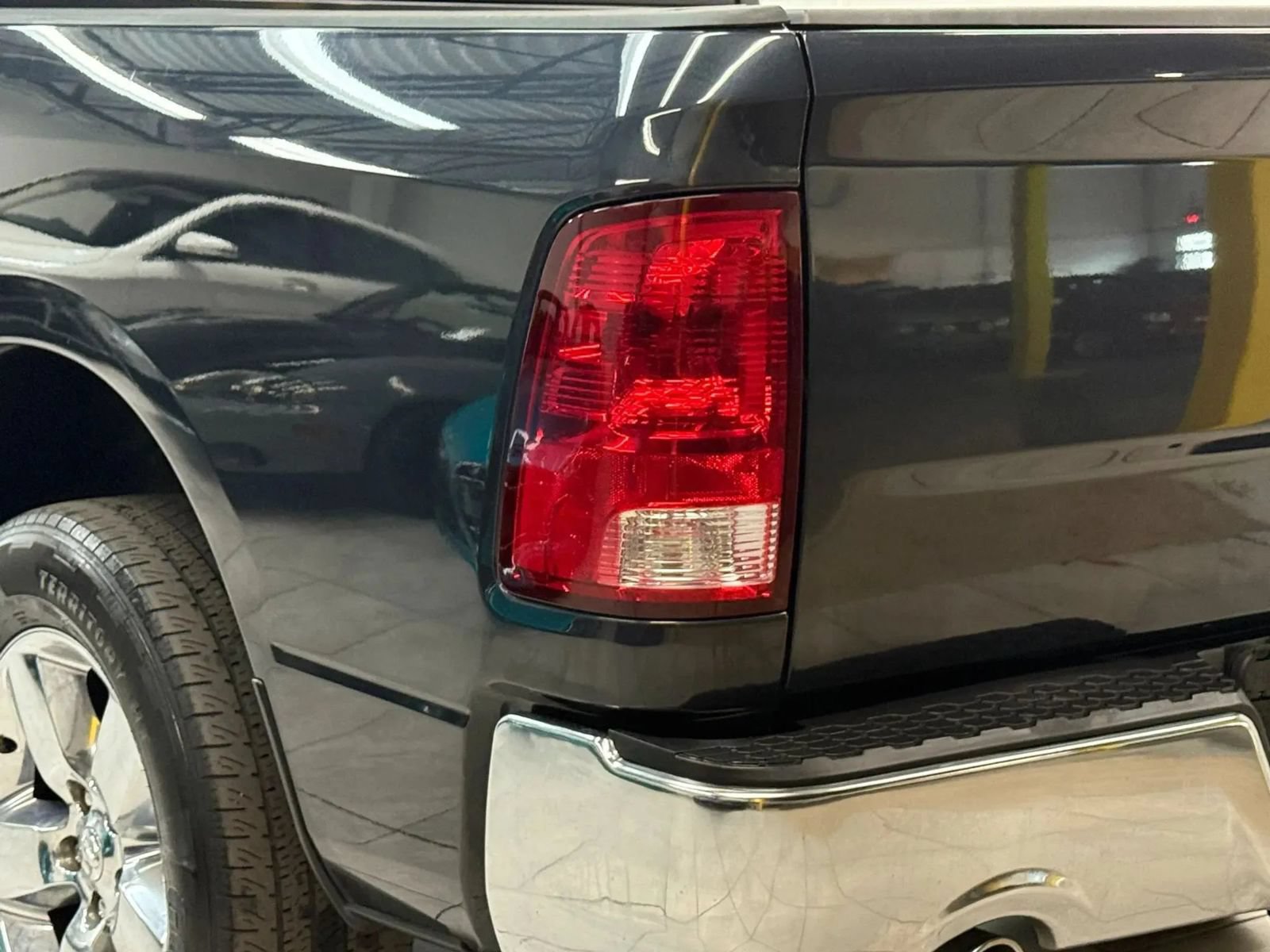 Used 2018 RAM 1500 Express w/ Express Value Package AWD/4WD image 12