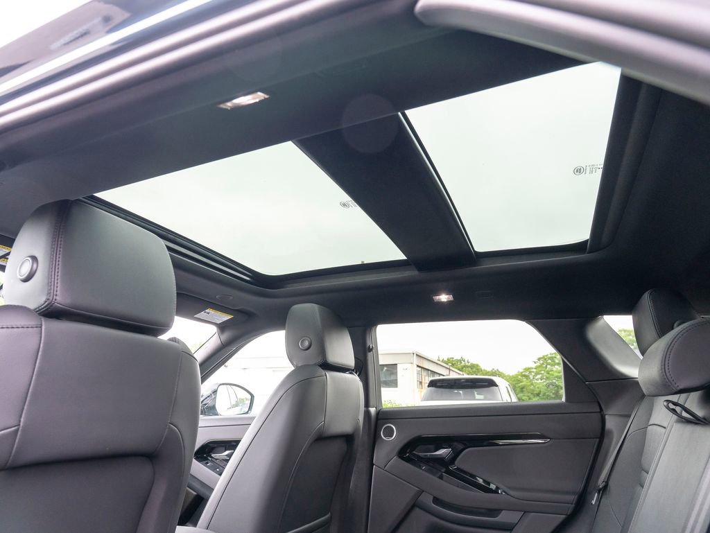 Certified 2026 Land Rover Range Rover Evoque S image 36