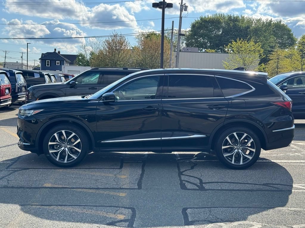 Used 2023 Acura MDX w/ Technology Package AWD/4WD image 2