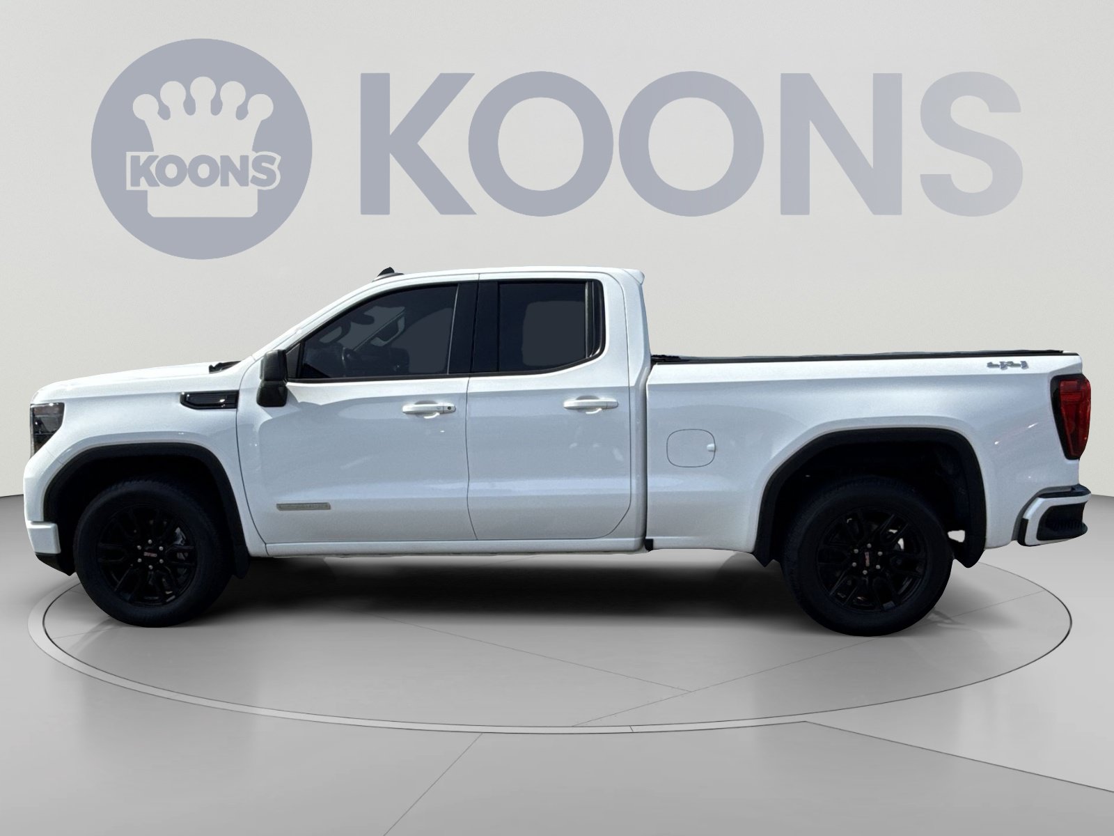 Used 2023 GMC Sierra 1500 Elevation AWD/4WD image 2