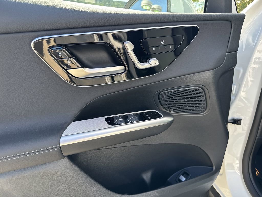 Certified 2025 Mercedes-Benz GLC 300 300 image 15