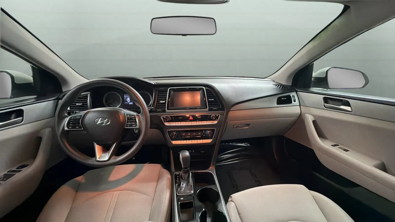 Used 2018 Hyundai Sonata SE w/ Cargo Package FWD image 9