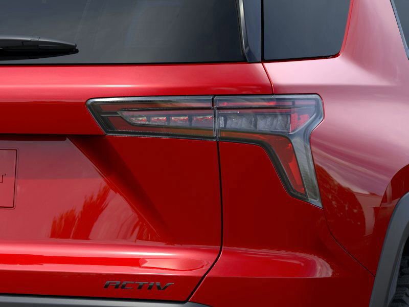 New 2025 Chevrolet Equinox ACTIV w/ Safety and Technology Package image 12