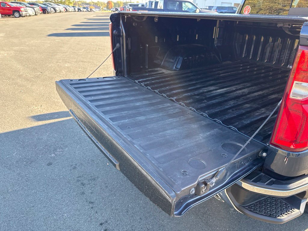 Used 2023 Chevrolet Silverado 1500 LTZ w/ LTZ Convenience Package II AWD/4WD image 23