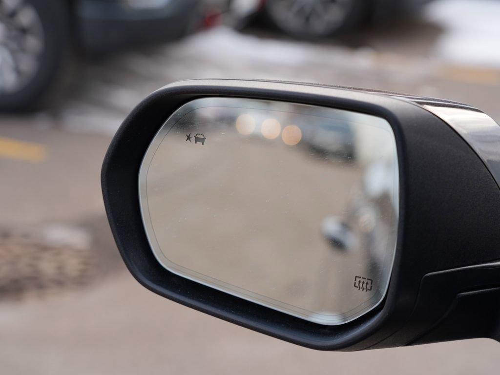 Used 2025 Buick Enclave Preferred image 35