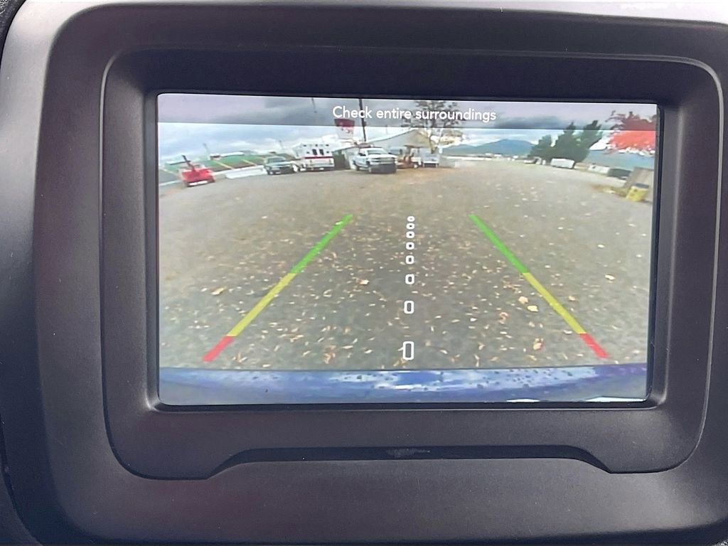 Used 2021 Jeep Renegade Latitude AWD/4WD image 14