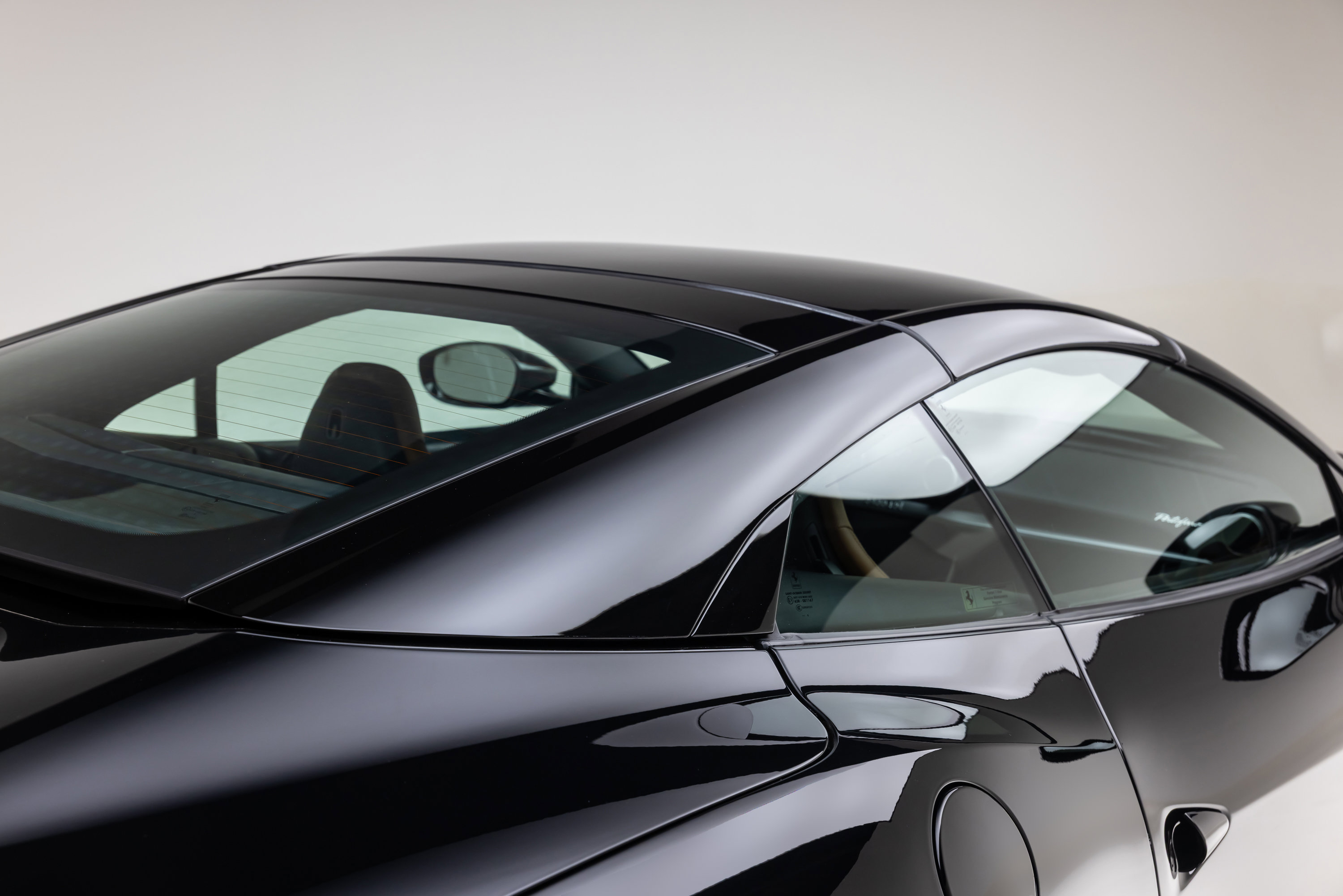Used 2020 Ferrari Portofino RWD image 24