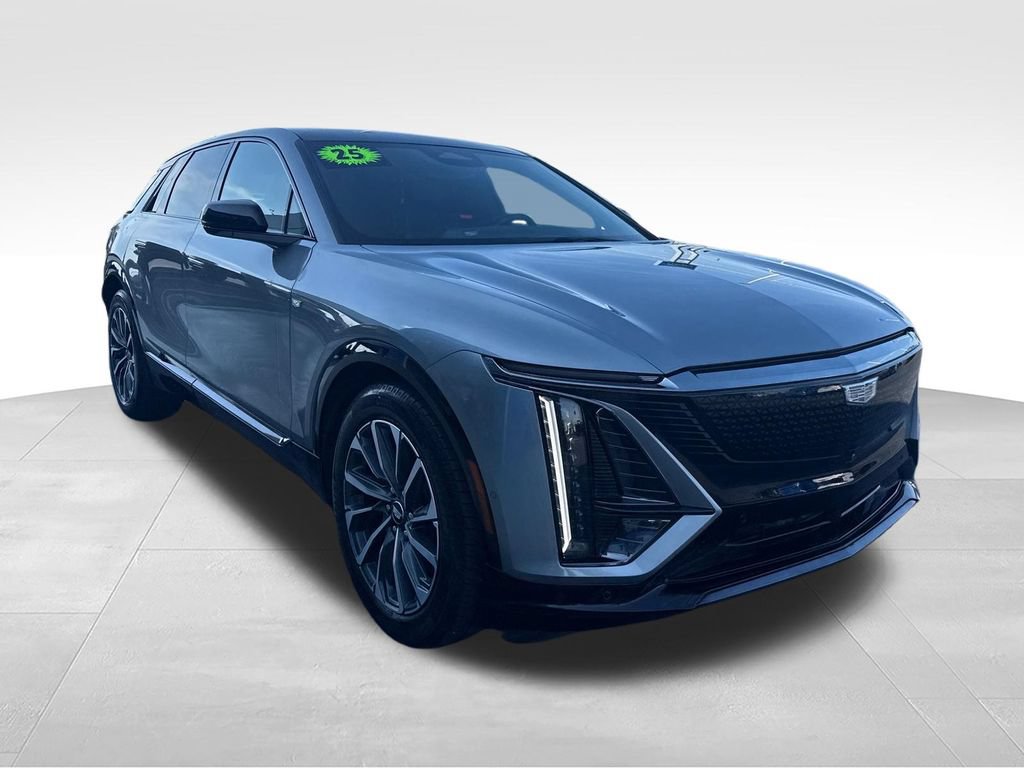 Used 2024 Cadillac Lyriq Sport w/ LPO, Floor Liner Package AWD/4WD image 8