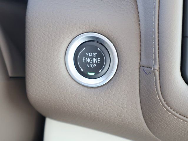 Used 2024 GMC Yukon Denali w/ Advanced Technology Package image 30