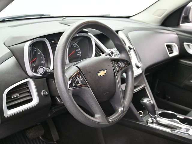 Used 2017 Chevrolet Equinox LS image 15