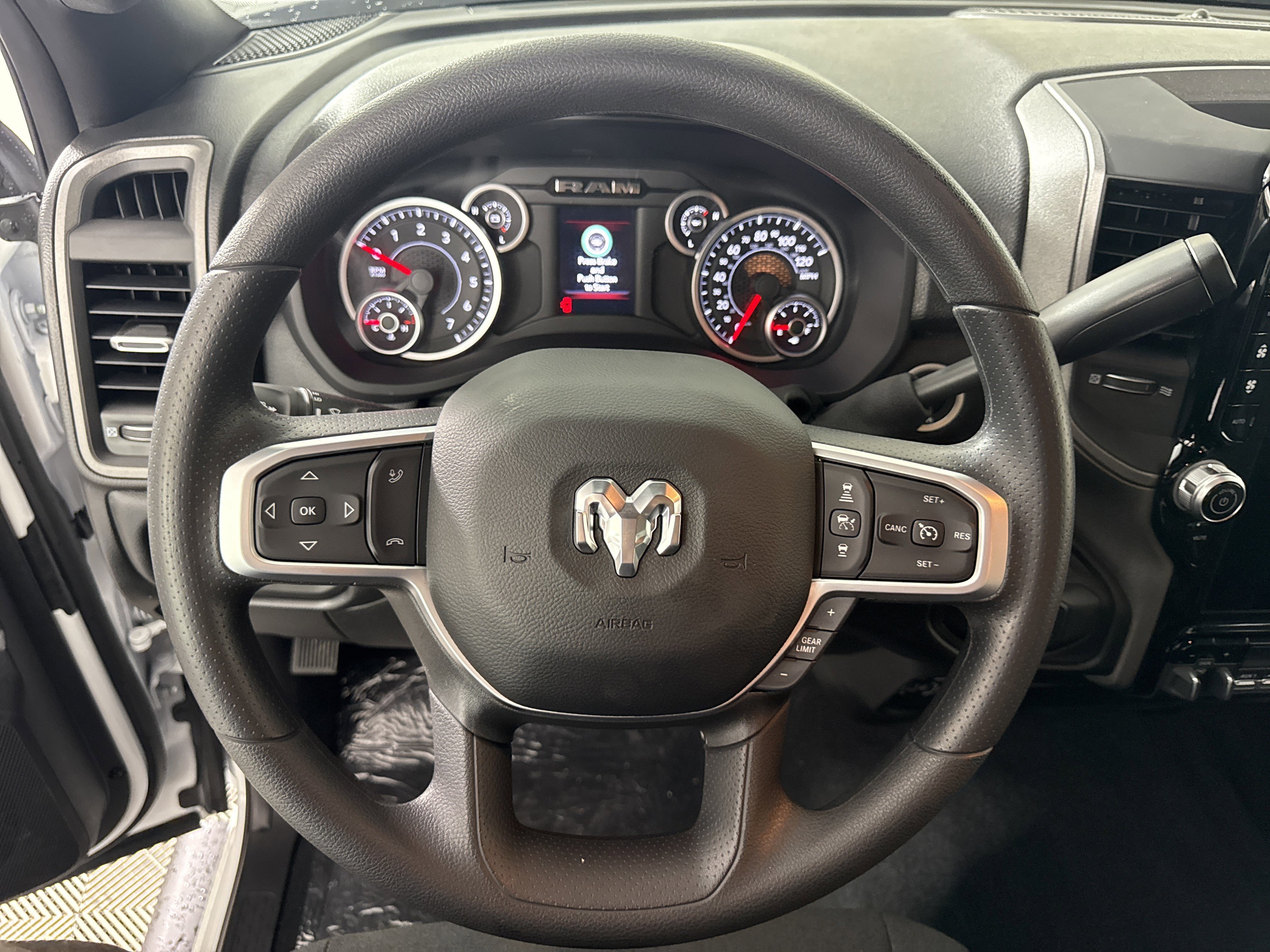 New 2026 RAM 2500 Tradesman AWD/4WD image 16