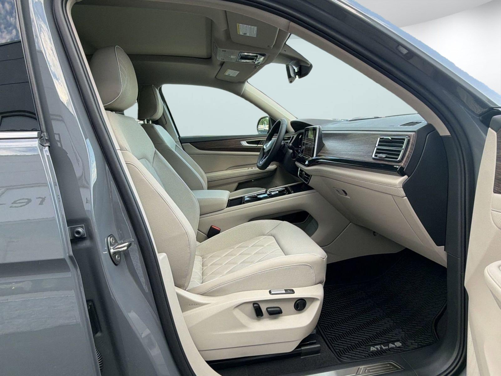 New 2026 Volkswagen Atlas SEL Premium R-Line AWD/4WD image 28
