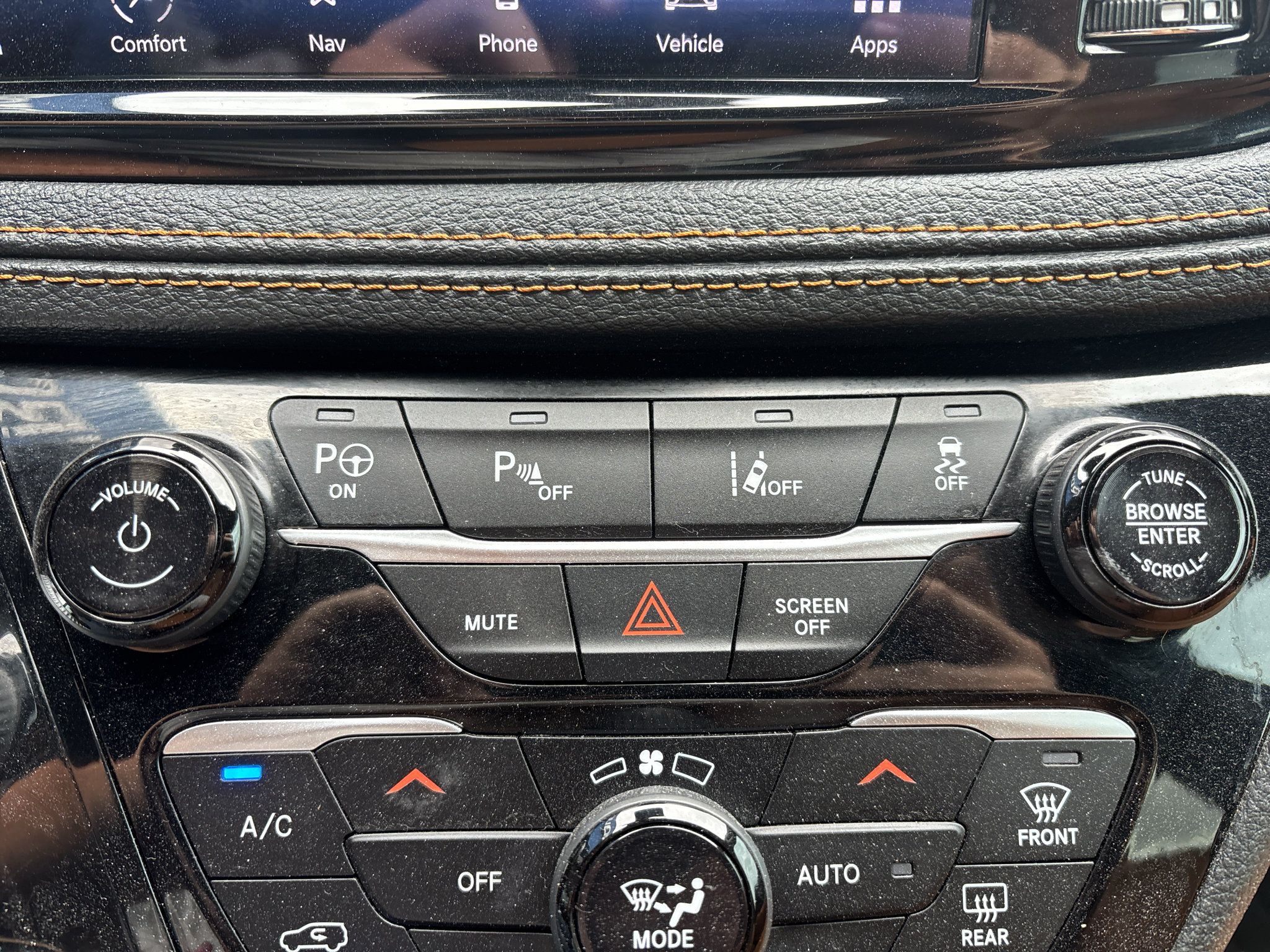 Used 2021 Chrysler Pacifica Pinnacle FWD image 24