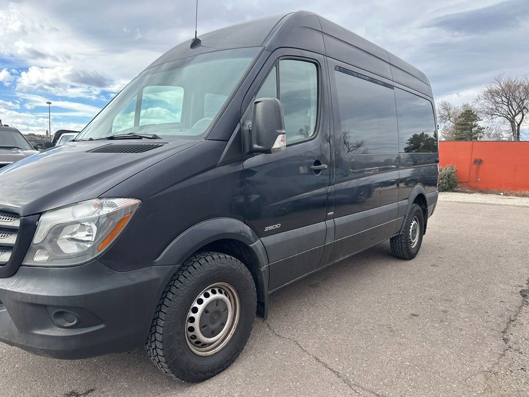 Used 2016 Mercedes-Benz Sprinter 2500 image 3