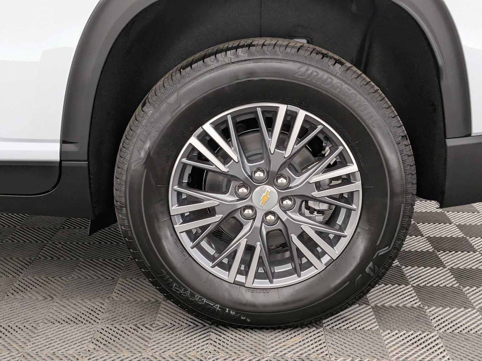 New 2026 Chevrolet Traverse LT w/ Driver Confidence Package image 13