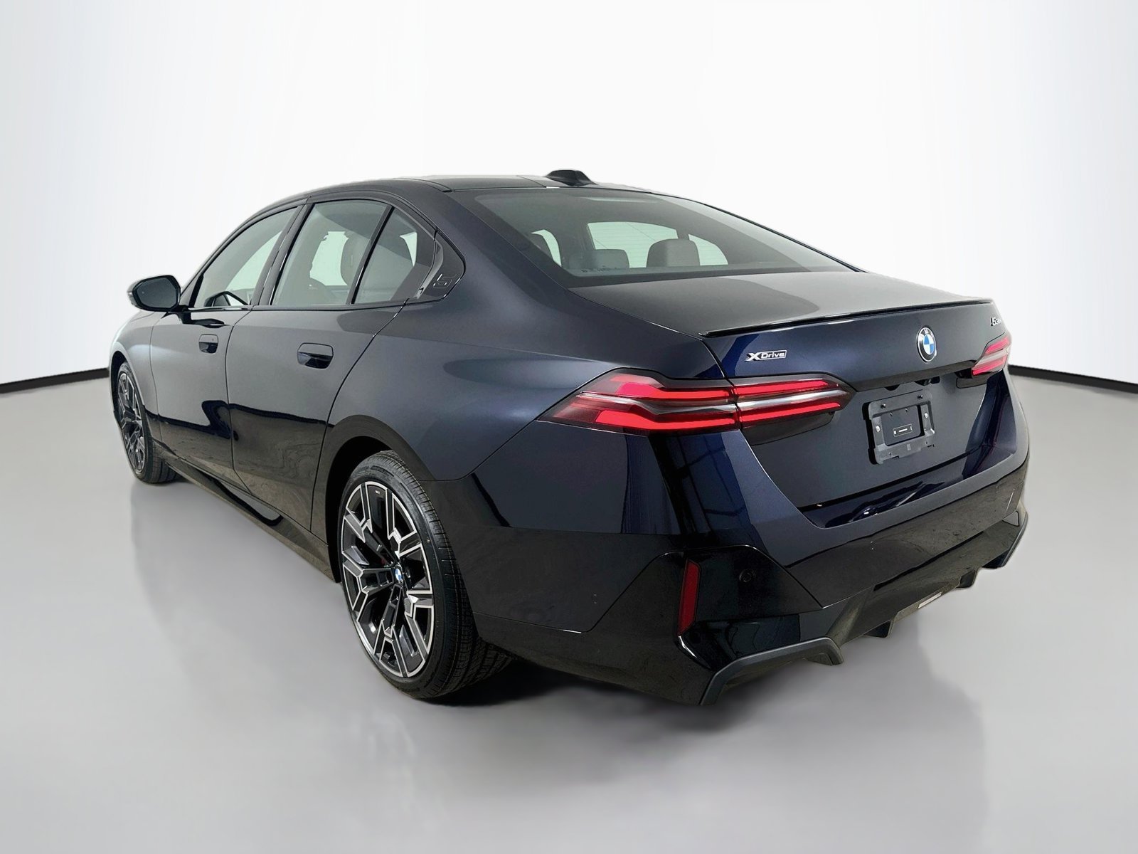 New 2027 BMW 530i xDrive w/ M Sport Package AWD/4WD image 7