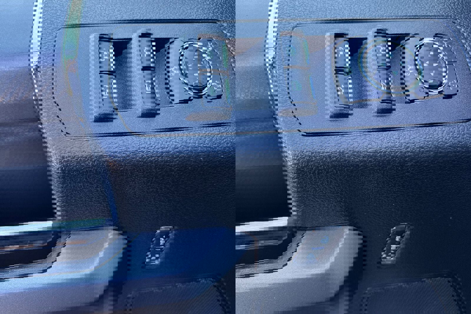 Used 2020 Ford F150 XLT w/ Equipment Group 302A Luxury image 12