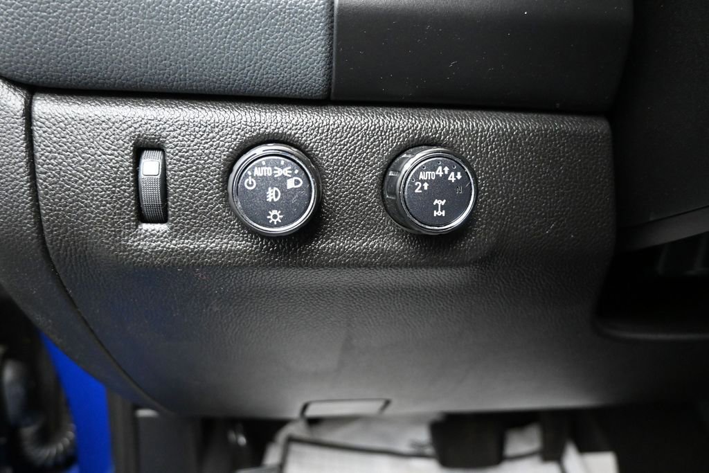 Used 2020 Chevrolet Colorado Z71 AWD/4WD image 12