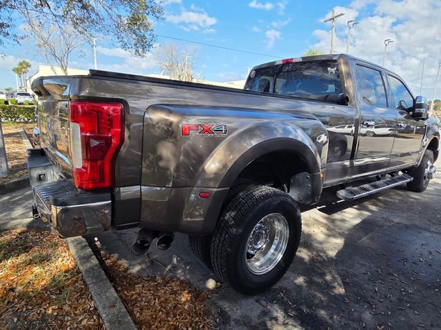 Used 2017 Ford F350 Lariat w/ Lariat Ultimate Package image 4