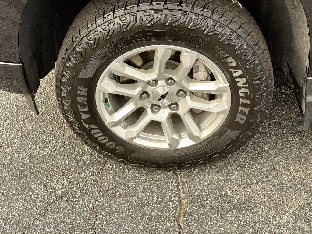 Used 2024 Chevrolet Silverado 1500 RST AWD/4WD image 12