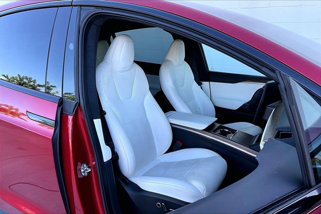 Used 2023 Tesla Model X AWD/4WD image 7