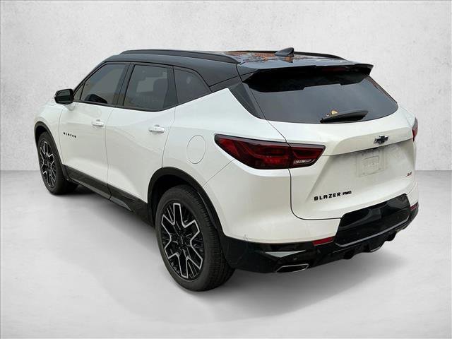 Used 2023 Chevrolet Blazer RS w/ Enhanced Convenience Package image 7
