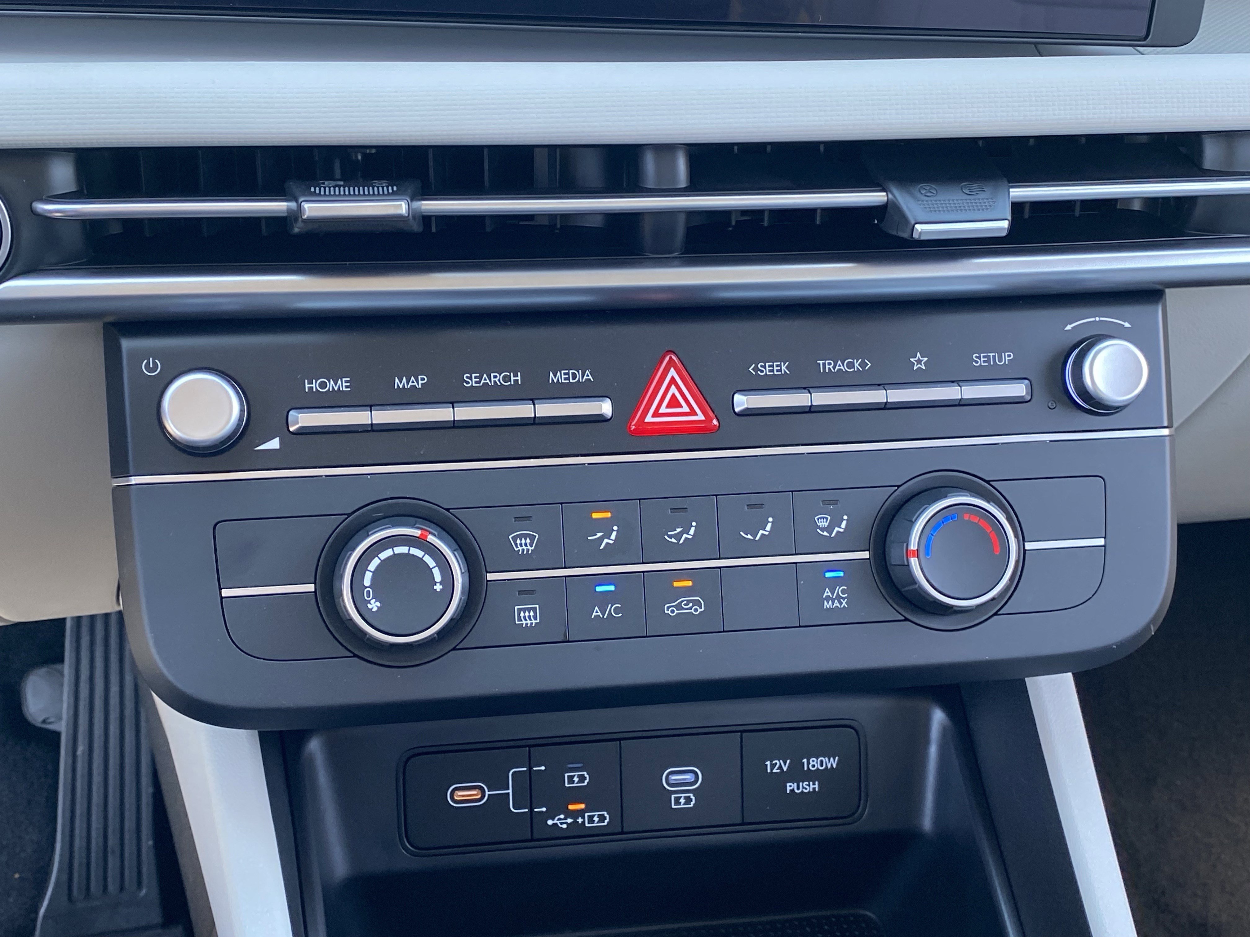 Certified 2026 Hyundai Tucson SE image 23