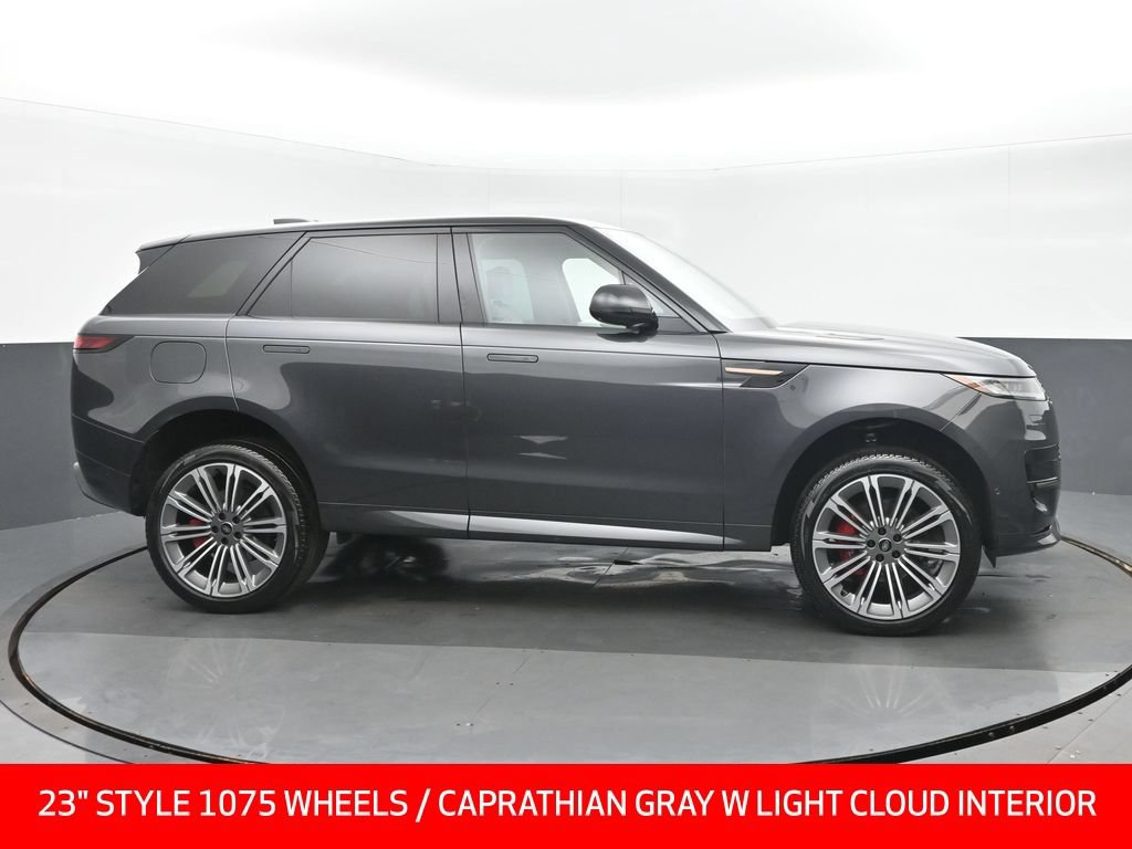 Used 2024 Land Rover Range Rover Sport Dynamic SE AWD/4WD image 2