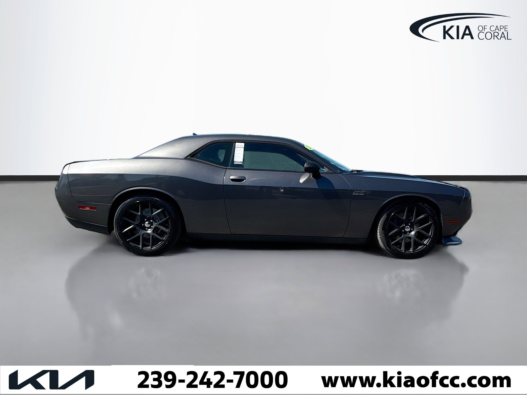 Used 2015 Dodge Challenger R/T Scat Pack w/ Leather Interior Group image 6