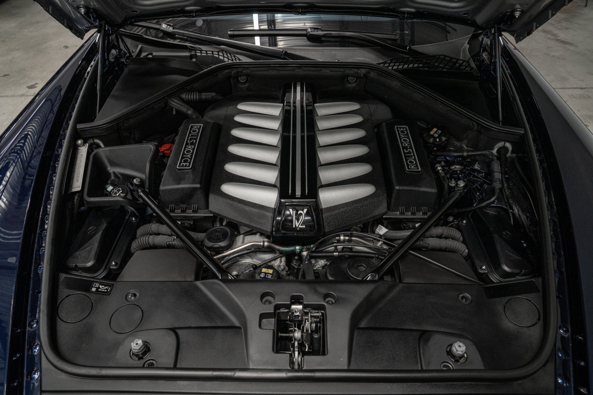 Used 2020 Rolls-Royce Ghost RWD image 11