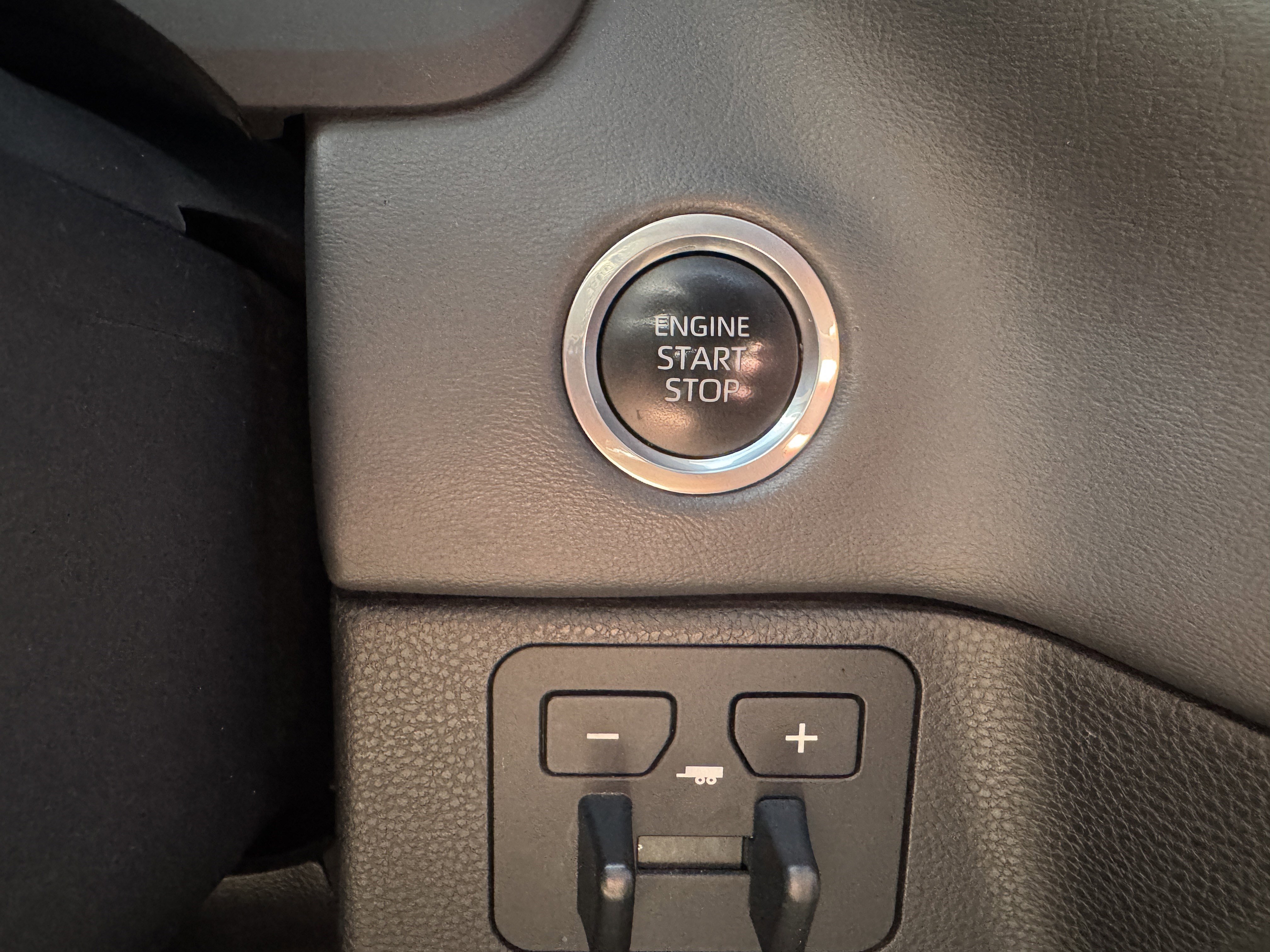 Used 2023 Toyota Tundra Platinum AWD/4WD image 29