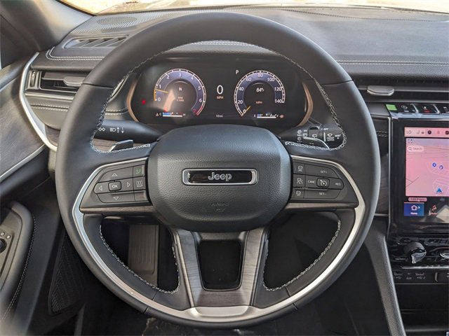 New 2025 Jeep Grand Cherokee Limited image 17