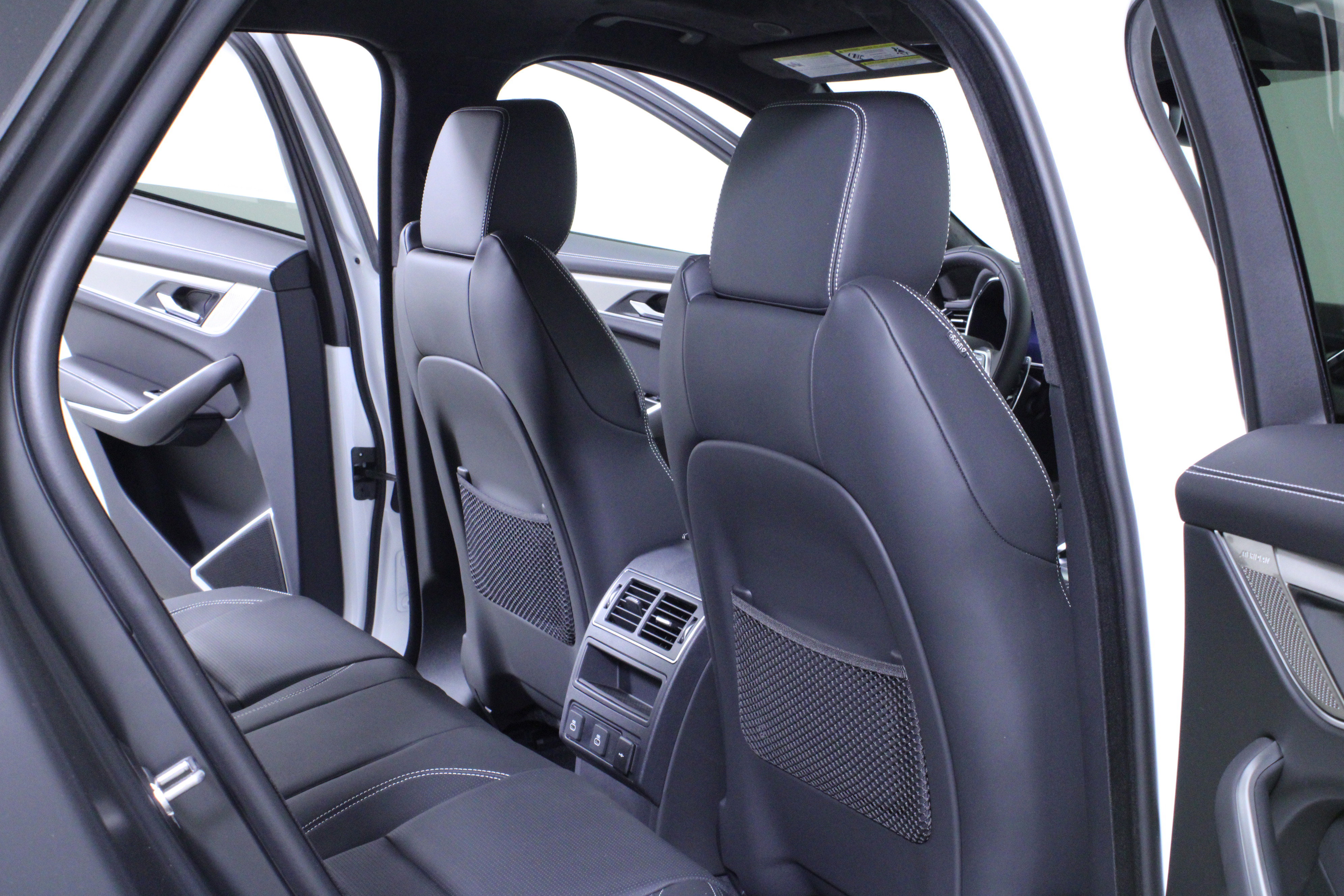 New 2026 Jaguar F-PACE R-Dynamic S image 11