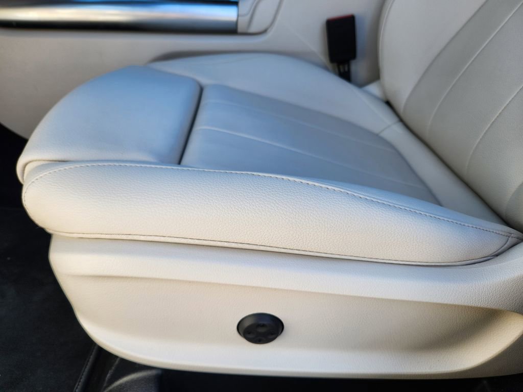 Used 2025 Mercedes-Benz GLA 250 4MATIC image 25